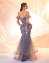 Load image into Gallery viewer, Viviana (ICON COLLECTION)