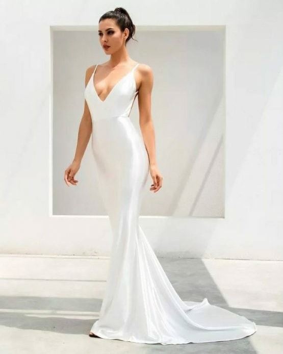 Solas White Gown