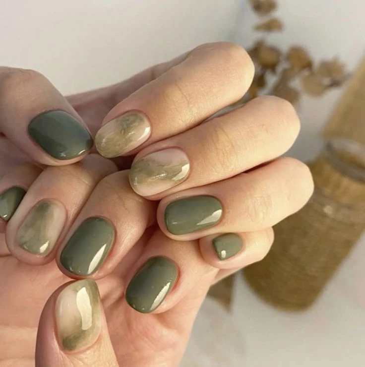 Manicura matcha: cómo llevar el verde más elegante del invierno
