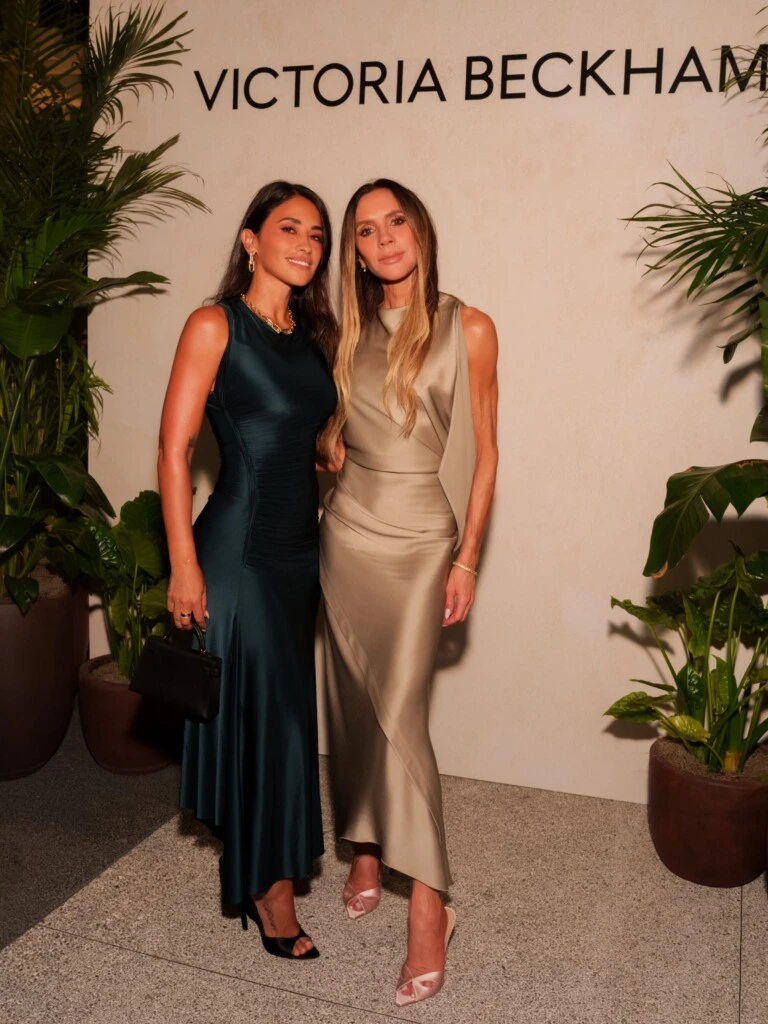 Antonela Roccuzzo junto a Victoria Beckham. Foto: IG