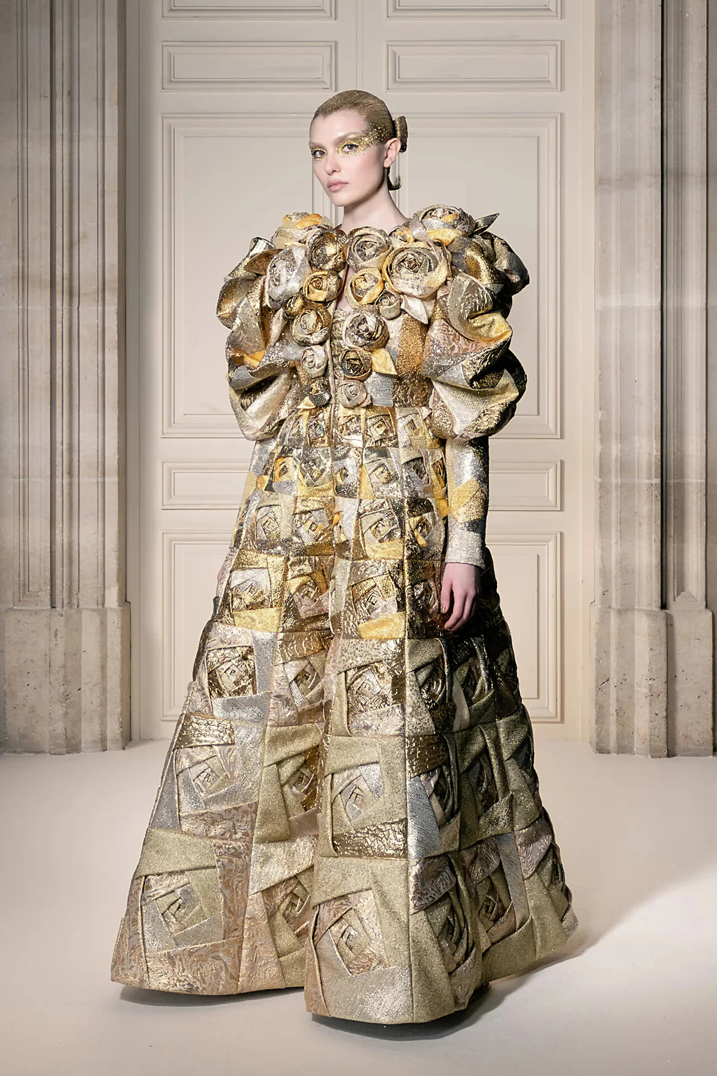 Viktor & Rolf Alta Costura 2026/27.