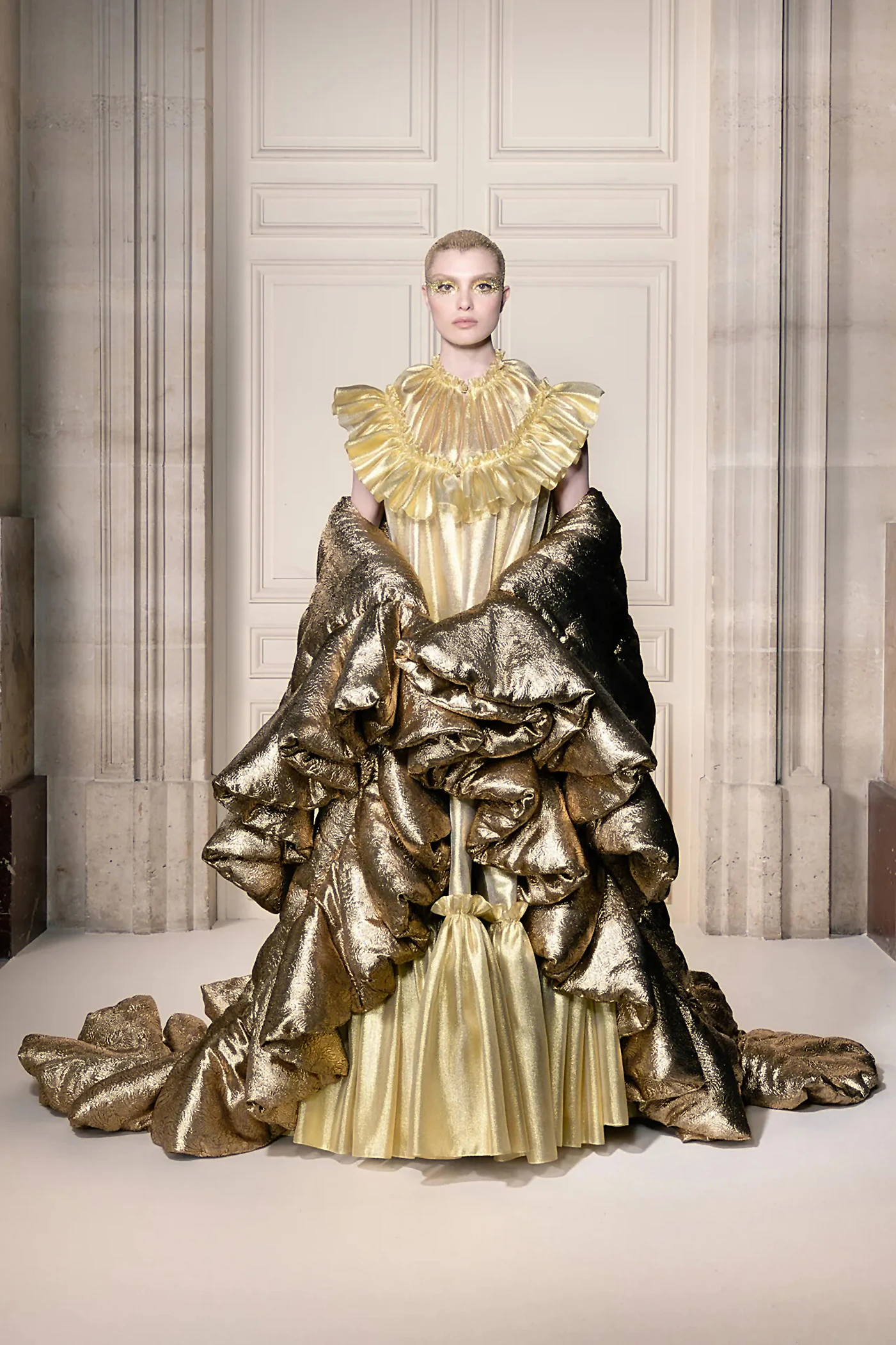 Viktor & Rolf Alta Costura 2026/27.