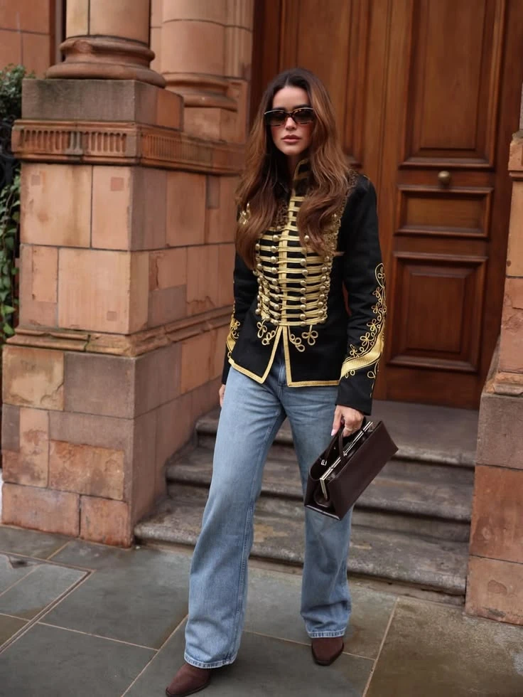 Chaqueta Napoleónica, el nuevo ítem de moda.