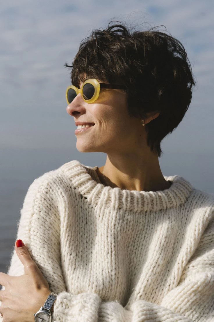 Ni pixie ni bob: el lopix gana terreno como el corte corto que suma volumen al pelo fino