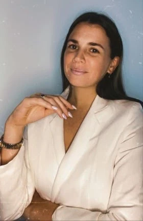 Yasmin Bellani, psicogerontóloga: “El mejor medicamento para la vejez muchas veces no está dentro de un frasco”