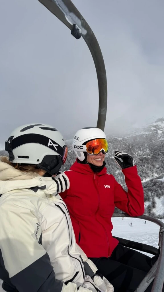 Juliana Awada mostró las tiernas fotos de sus vacaciones de invierno junto a Antonia Macri en la Patagonia