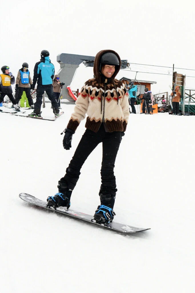 Pampita, Benjamín Vicuña y Anita Espasandín coincidieron en Cerro Bayo y disfrutaron de la nieve