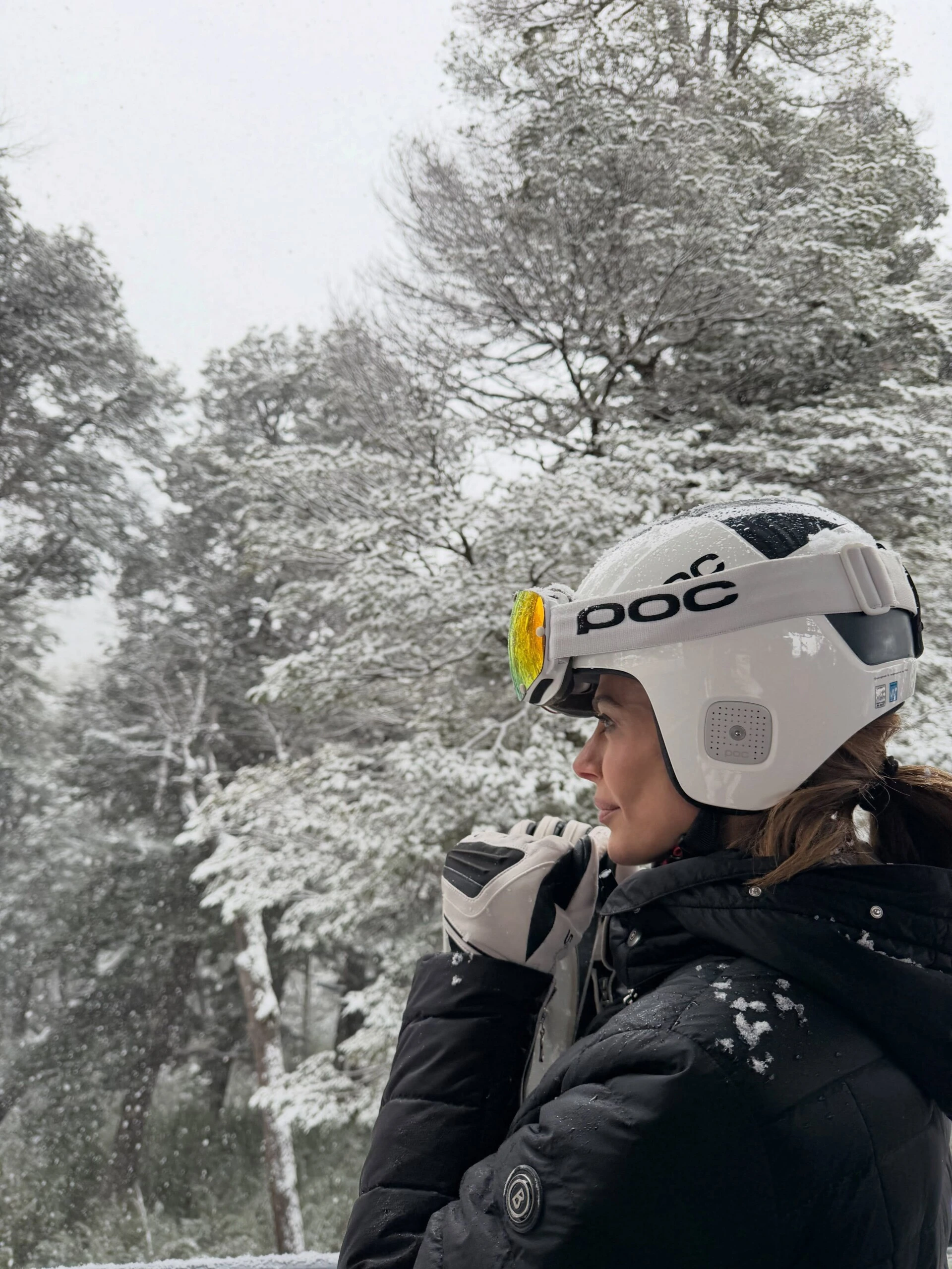 Juliana Awada enjoying skiing