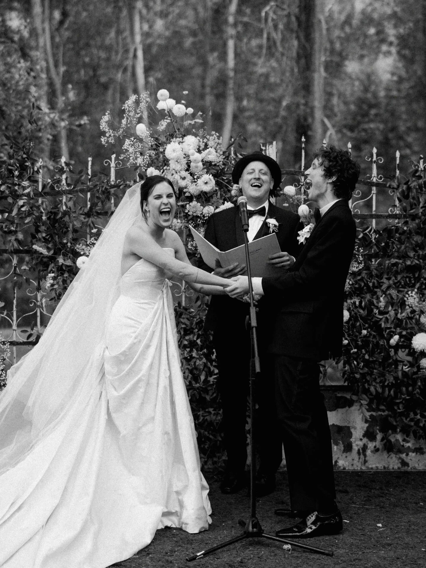 Las fotos íntimas de la boda de Tallulah Willis: reapareció Bruce Willis y emocionó a todos