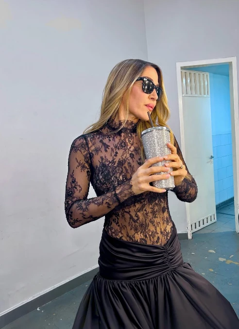 El look de Jimena Barón by Camila Romano.