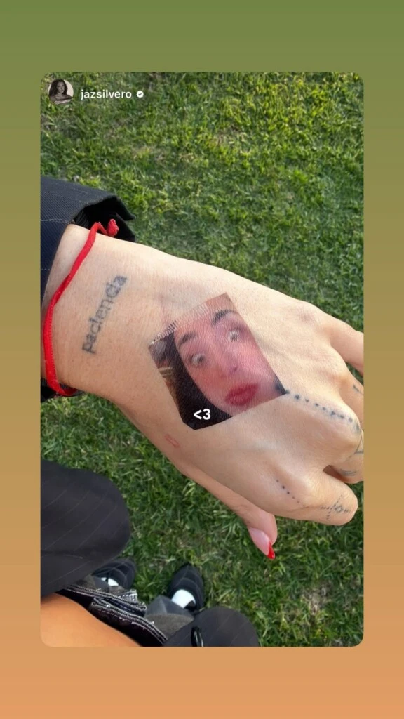 Así, los invitados pudieron alternar entre propuestas creativas, juegos, fotografías y momentos de descanso al aire libre.