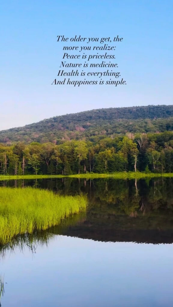 Desde su cuenta de Instagram, Awada compartió una imagen de un bosque iluminado por la luz del día acompañada por una frase en inglés que resume su mirada sobre esta etapa de su vida.