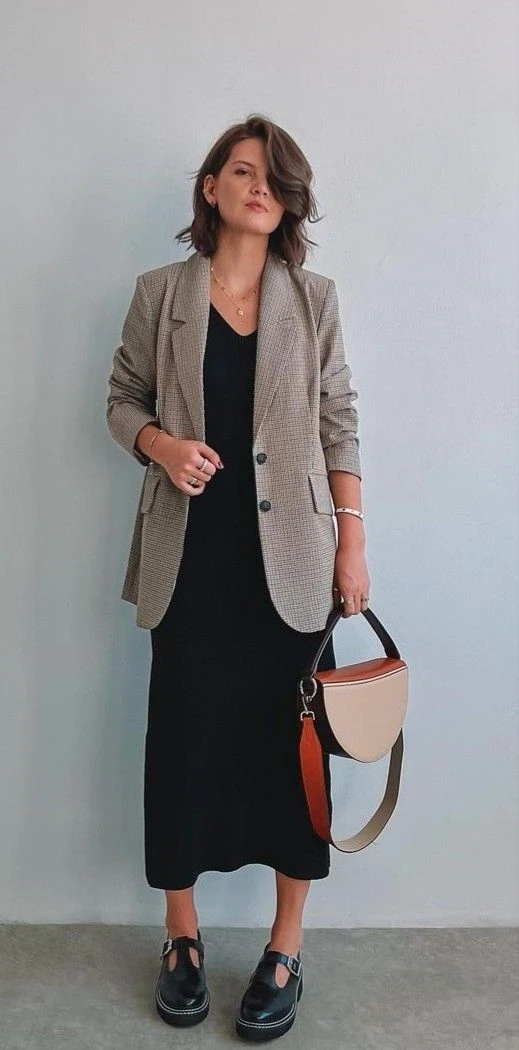 Vestido midi y blazer escocés