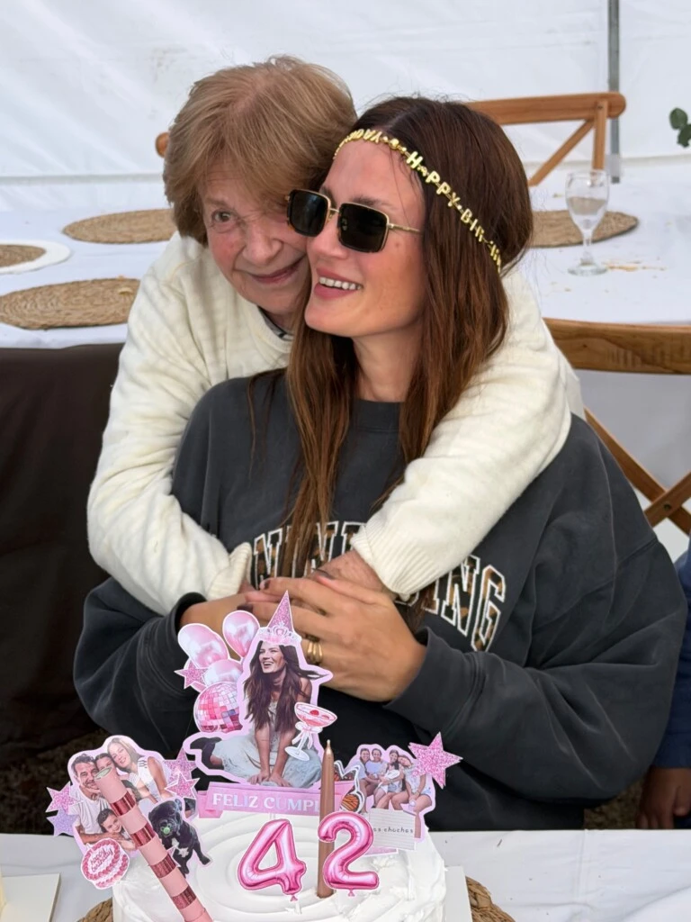 Paula aprovechó la ocasión para compartir una reflexión sobre el momento que atraviesa y expresar su agradecimiento por el presente que construyó junto a su familia y sus afectos.