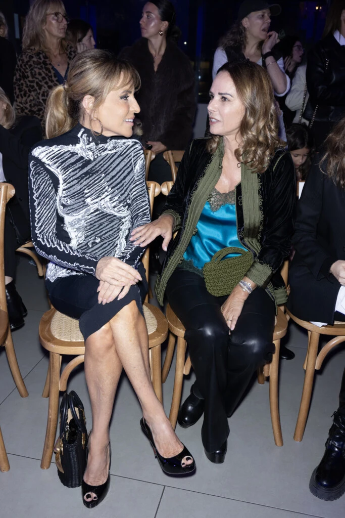 Patricia della Giovampaola ( con vestido de Schiaparelli )y Nathalie Sielecki
