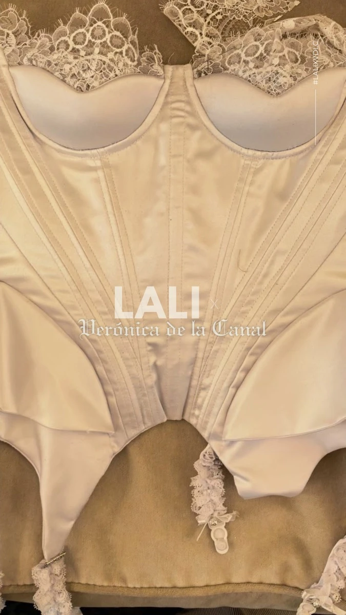 Verónica de la Canal reveals how she created Lali and Tini's wedding dresses for River