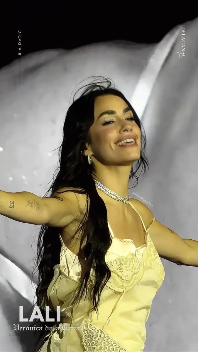 Verónica de la Canal reveals how she created Lali and Tini's wedding dresses for River
