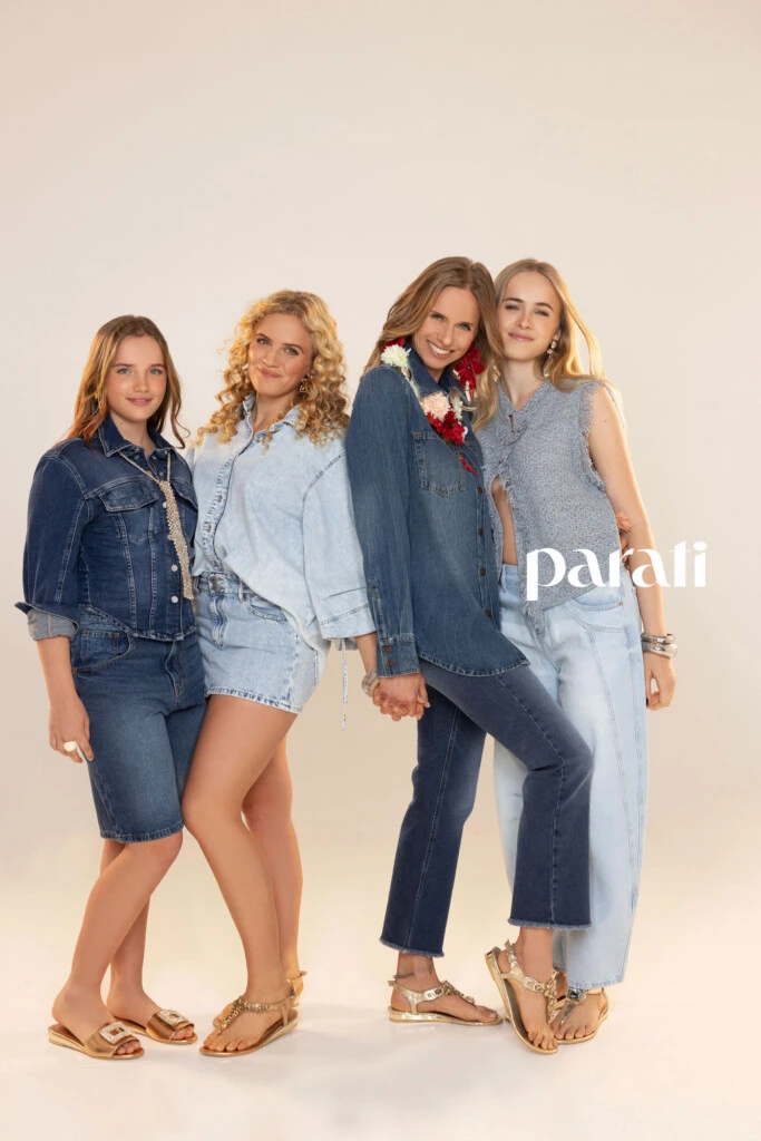 PARA TI CAROLA DEL BIANCO E HIJAS