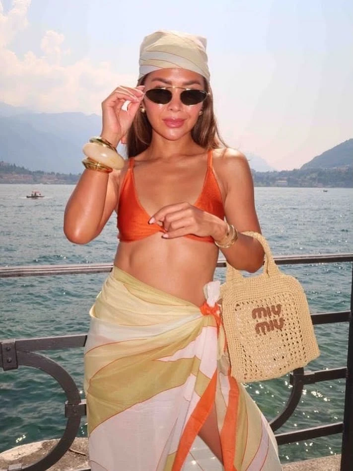 Pampita anticipa el regreso de la prenda más versátil de los looks playeros