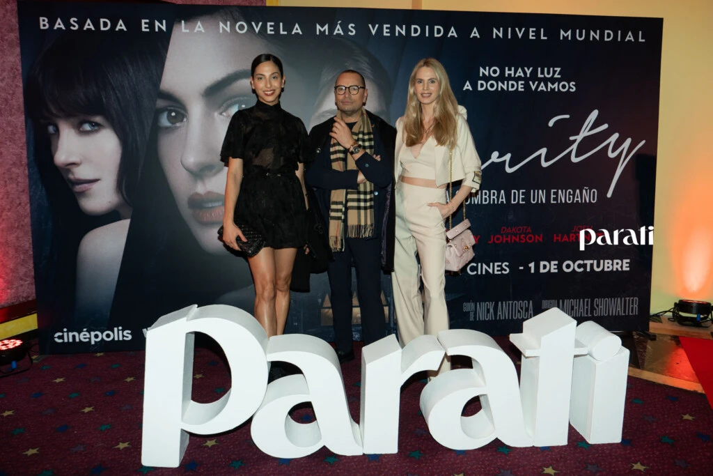Fabián Medina Flores posó en el espacio de Para Ti antes de ingresar a la función exclusiva de “Verity: La sombra de un engaño”.